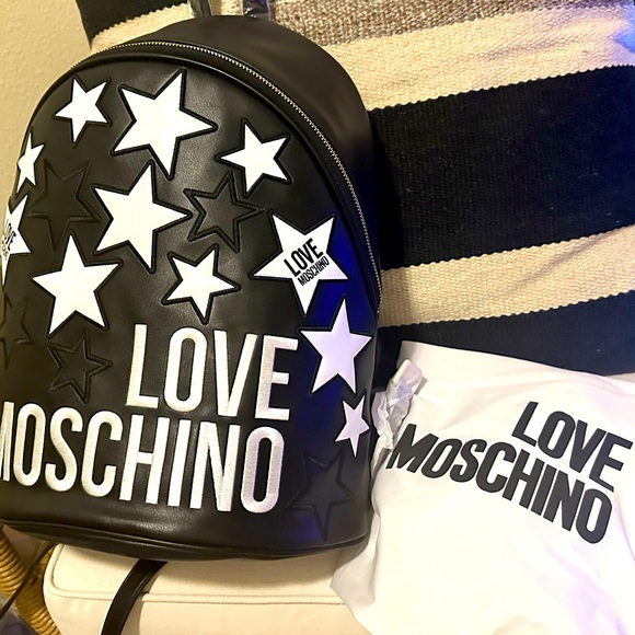 *NEW, EXCELLENT CONDITION* LOVE MOSCHINO BACKPACK - Picture 1 of 3